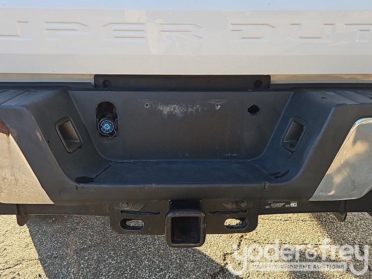 ford-f350-xl-image-21