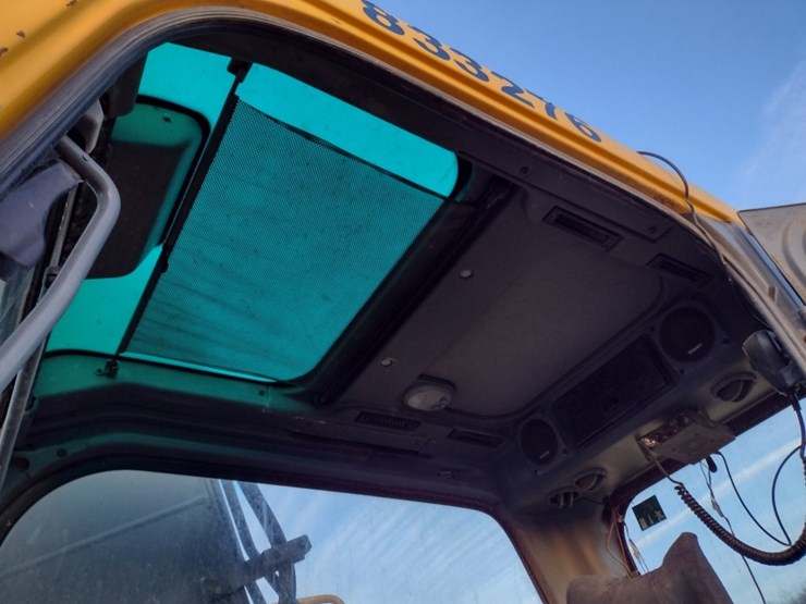 volvo-ec160b-lc-image-16