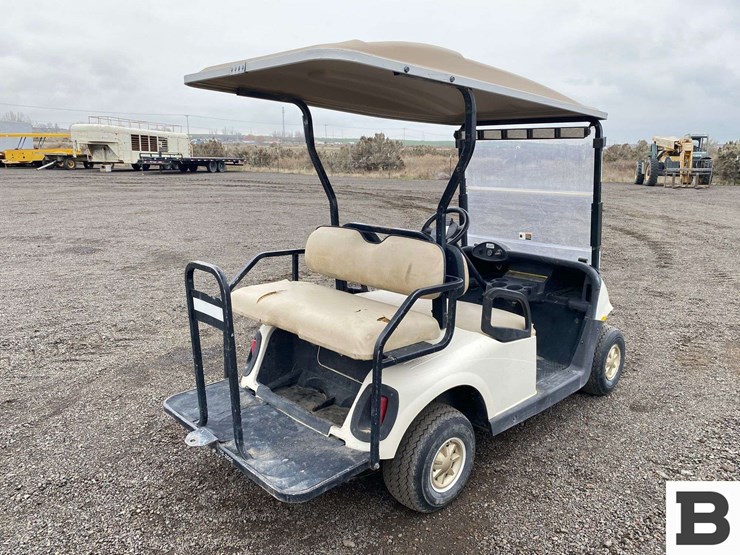 ezgo-golf-cart-image-4