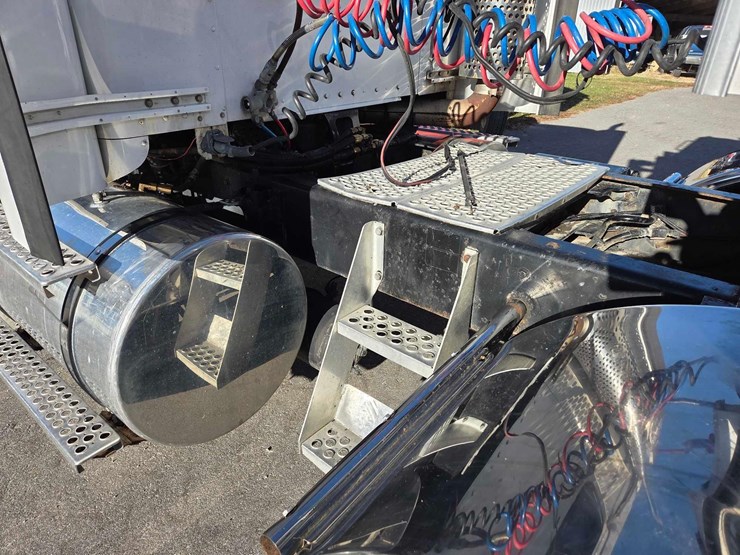 kenworth-t800-image-11