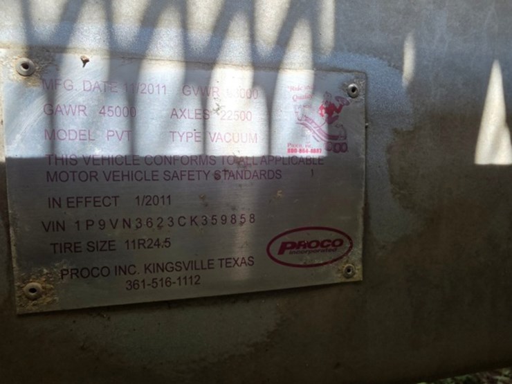 2012-proco-130bbl-vac-trailer-image-2