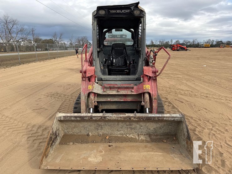 2019-takeuchi-tl10v2-image-7