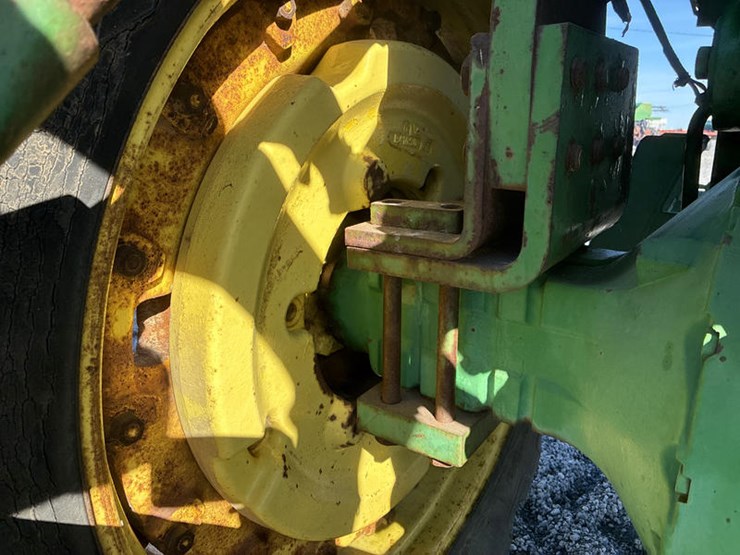 john-deere-4520-image-39
