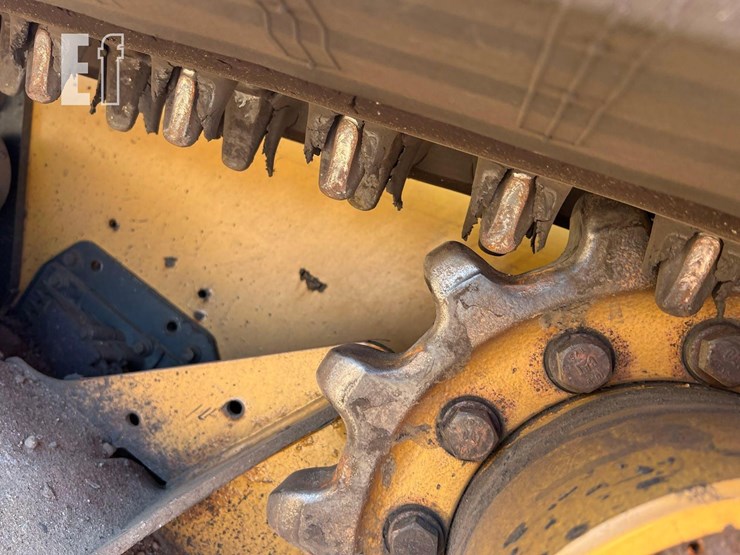 caterpillar-255-image-21