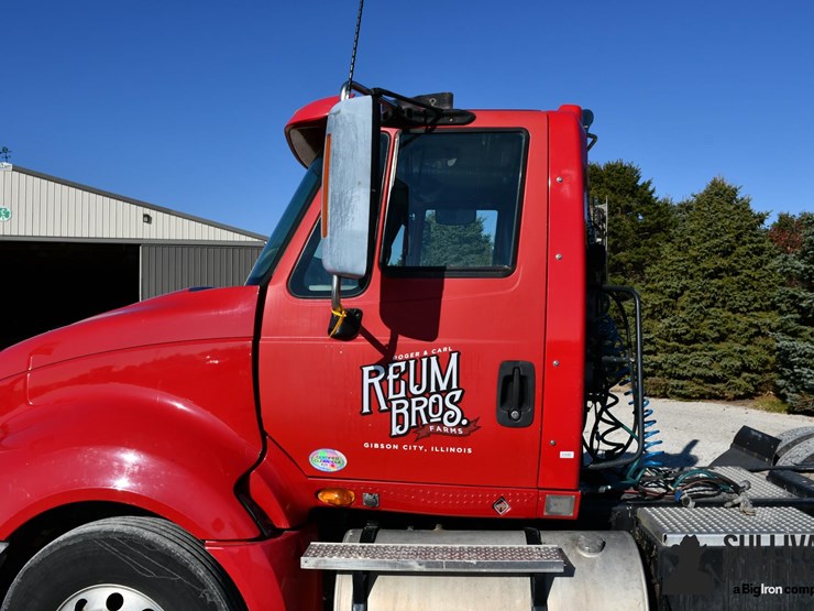 international-prostar-image-14