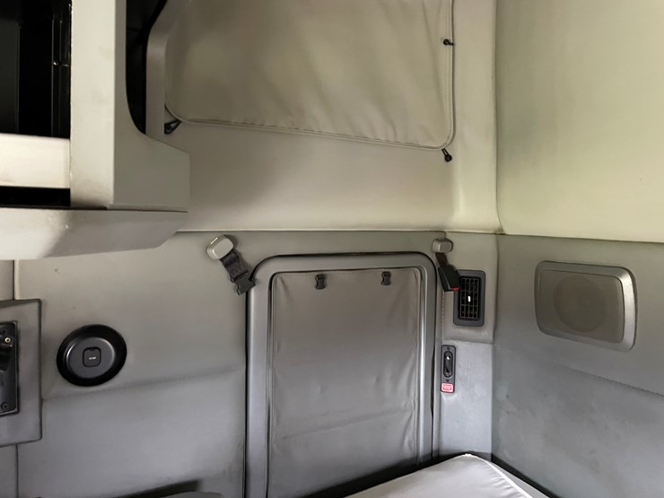 kenworth-t680-image-70