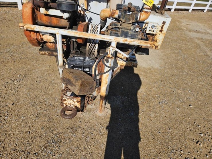 #3272-•-1983-presvac-systems-sewer-vac-image-9