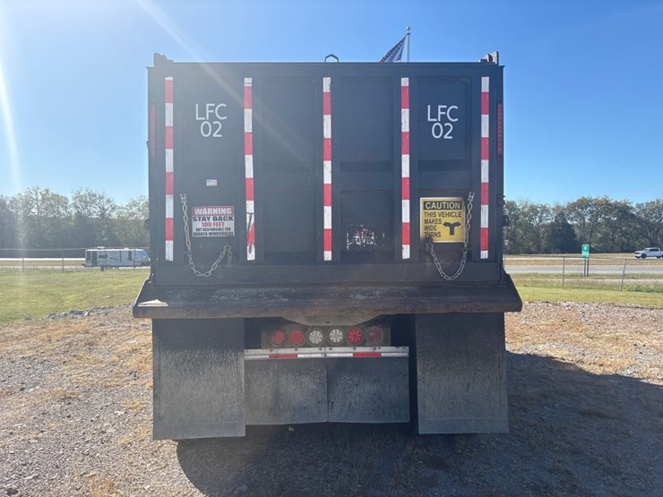 freightliner-fld120-image-6