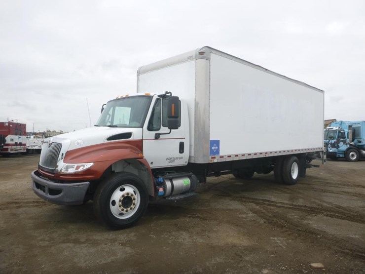 2019-international-durastar-4300-image-1