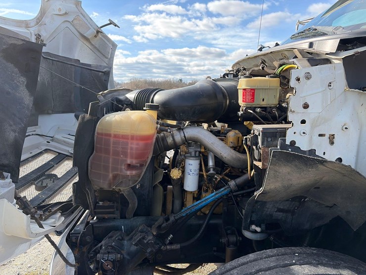 ford-f650-xl-image-12