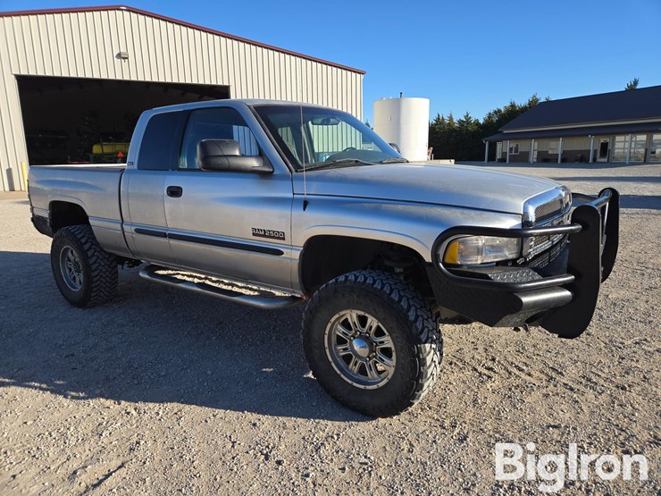 dodge-ram-2500-image-3