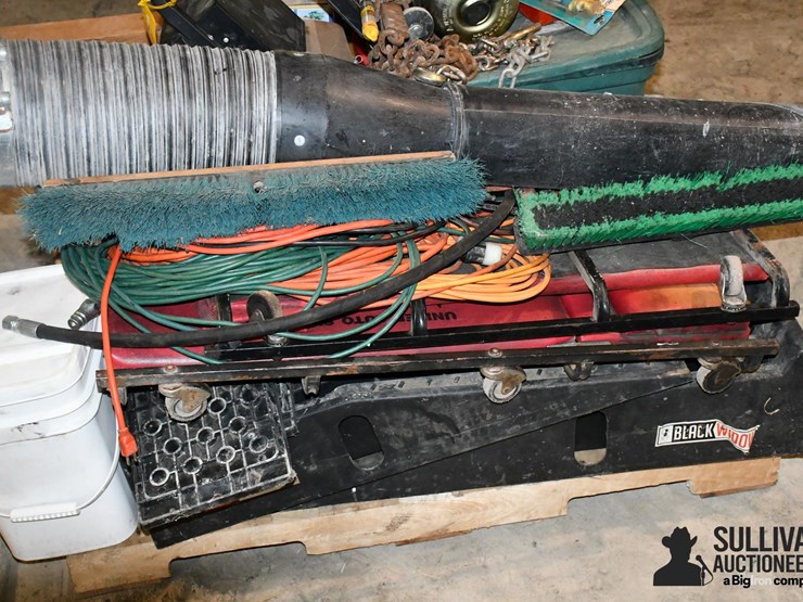 pallet-of-farm-support-image-19