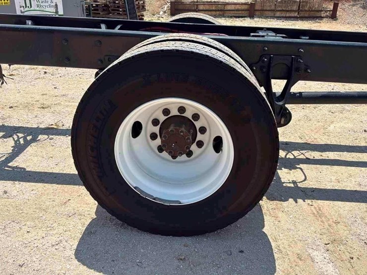 2022-international-mv607-image-14