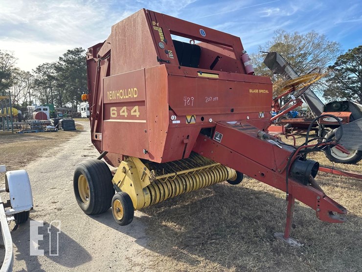 new-holland-644-image-1