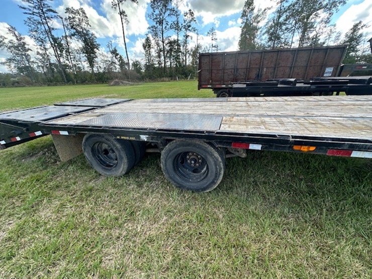 2023-big-tex-25'-gooseneck-image-29