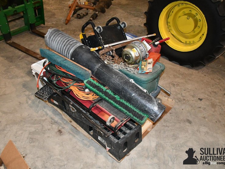 pallet-of-farm-support-image-7