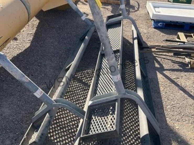 (2)-park-benches-image-4