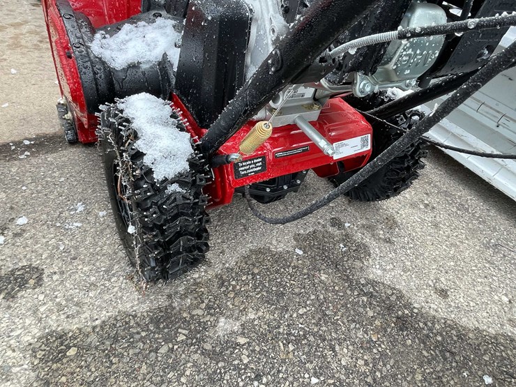 #6122-•-toro-snowmaster-snowblower-image-4