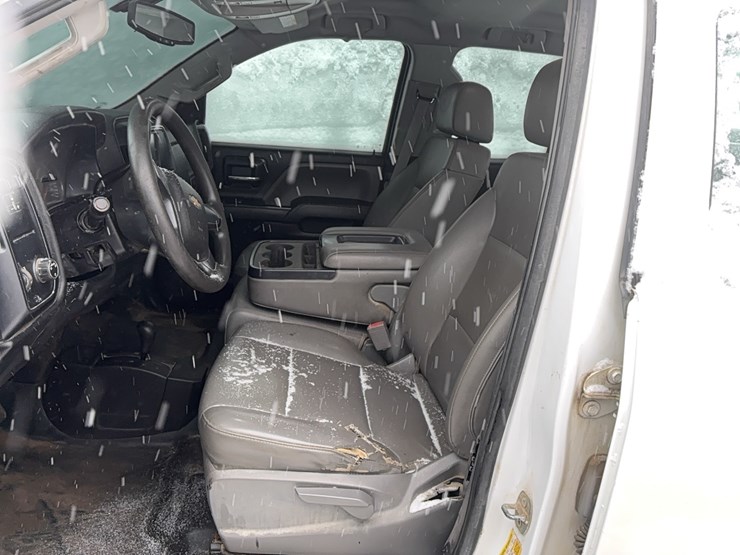 2016-chevrolet-2500hd-image-12