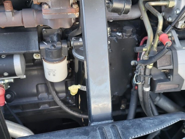 new-holland-cr9040-image-56