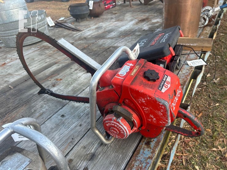 homelite-super-wi266-vintage-chainsaw-w/-bow-image-1