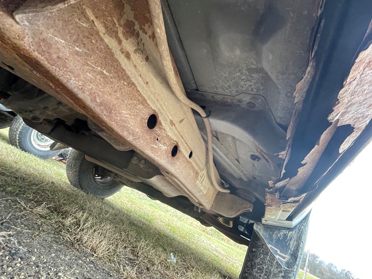 2010-chevrolet-1500-image-11