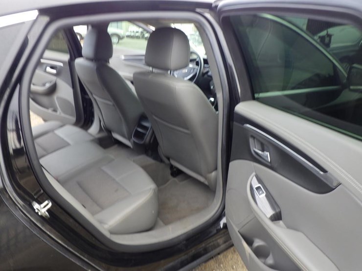 2018-chevrolet-impala-sedan-image-8