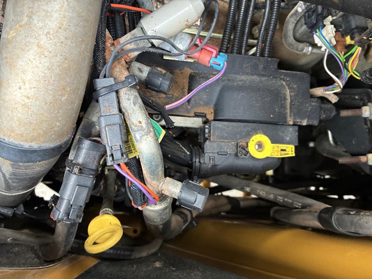 caterpillar-415f2-image-61