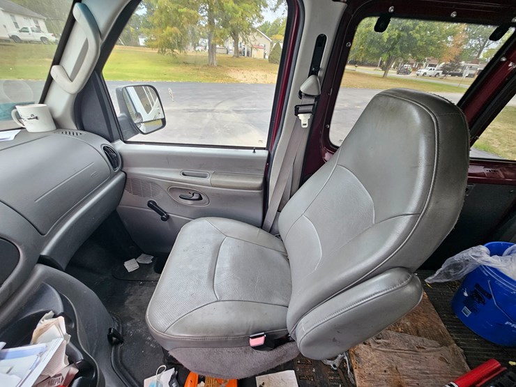 #21246-•-2007-ford-econoline-wagon-van-image-30