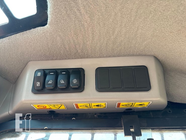 caterpillar-259d3-image-30