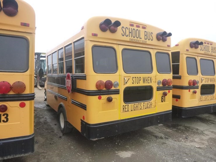 2004-ford-e450-image-4