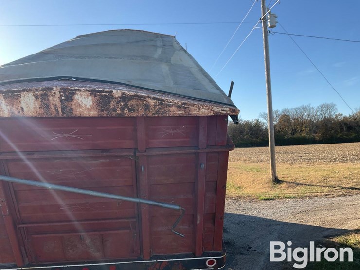 international-4700-image-15