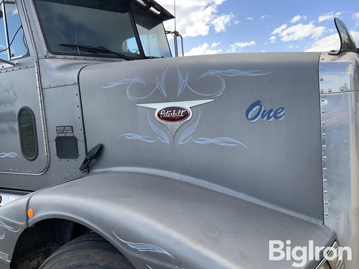 peterbilt-377-image-16