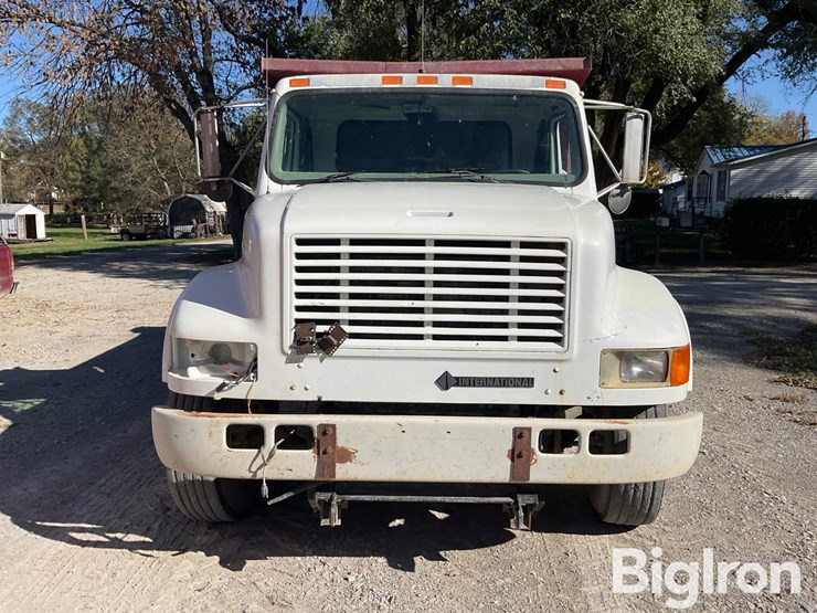 international-4700-image-2