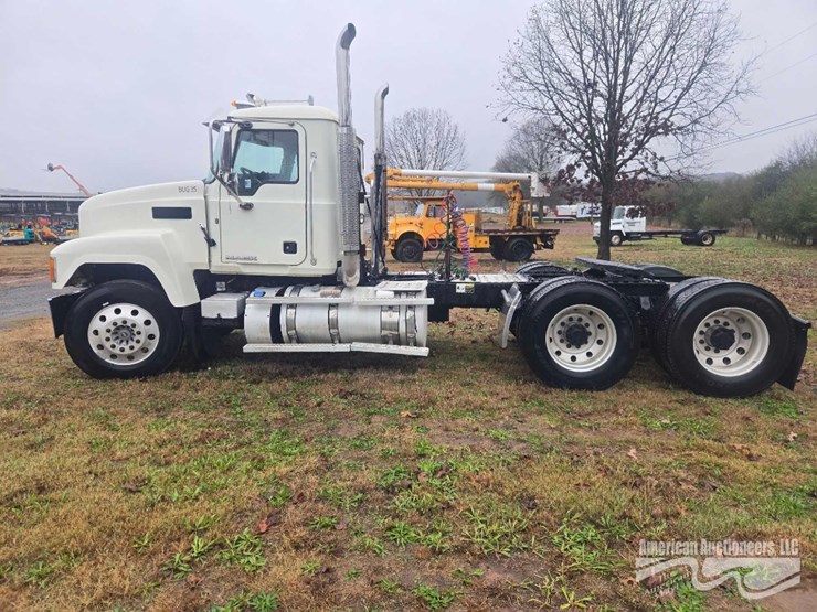 2017-mack-chu613-truck,-vin-#-1m1an07y2hm026069-image-13