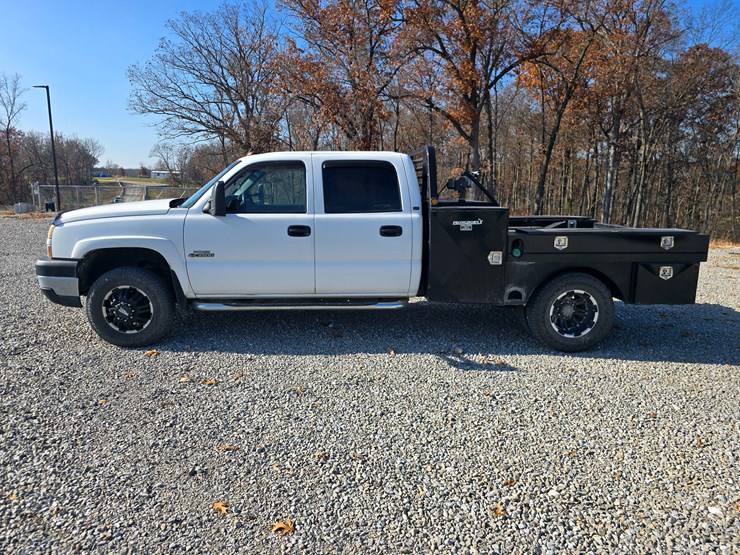 chevrolet-silverado-3500-image-8