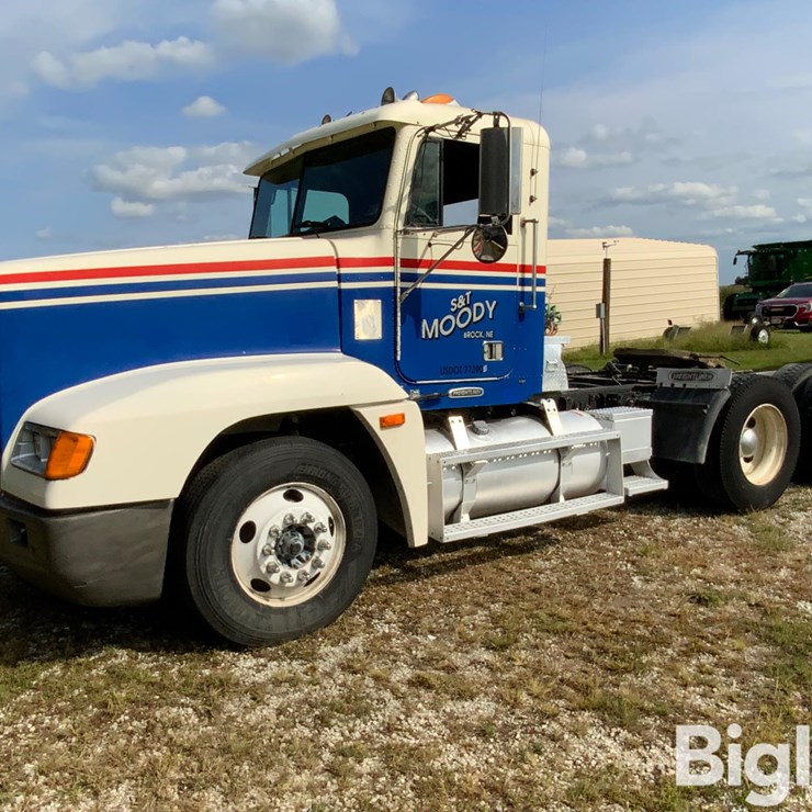 1997 FREIGHTLINER FLD120