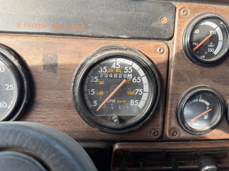 national-1100-image-39