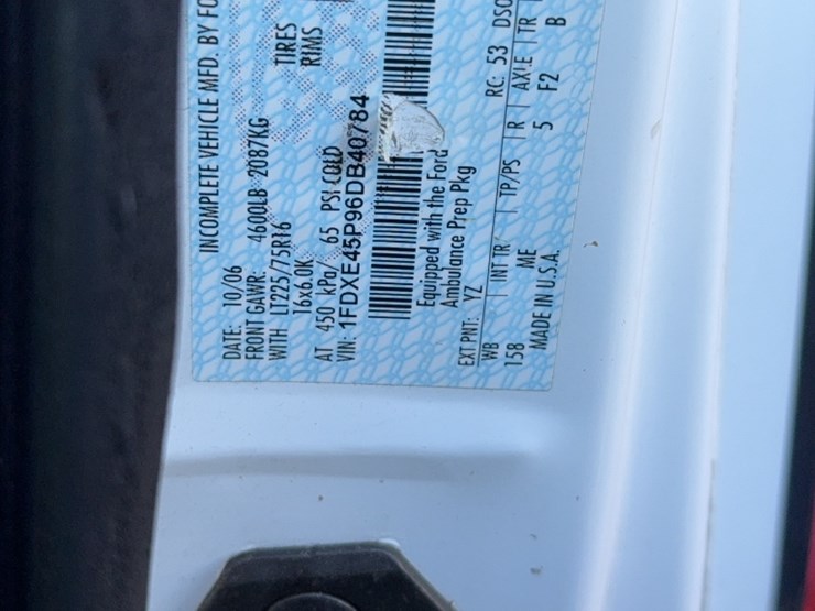 2006-ford-e450-image-18