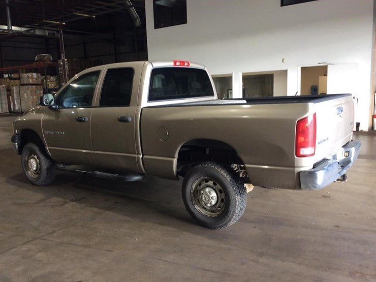 2005-dodge-2500-image-2