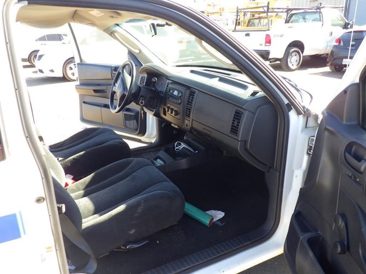 2004-dodge-dakota-image-6