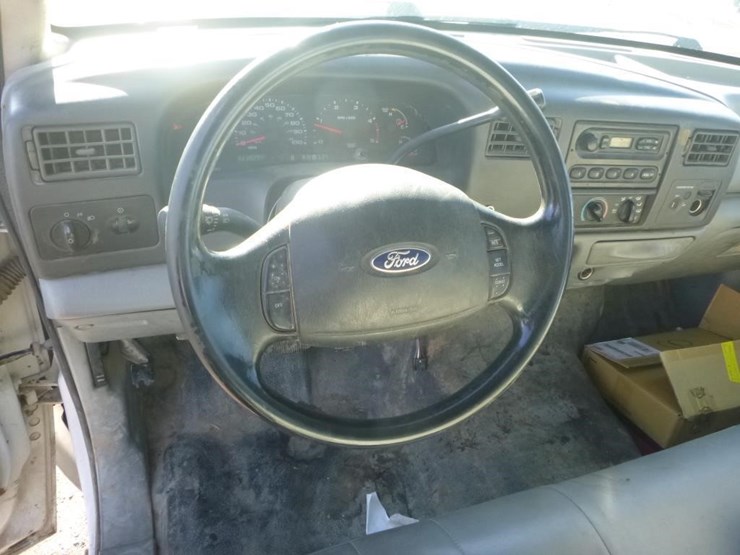 2004-ford-f350-image-13