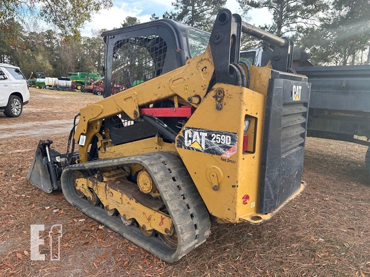 2015-caterpillar-259d-image-4