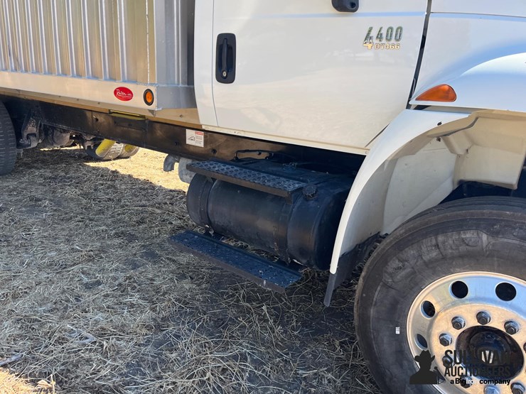 international-durastar-4400-image-18