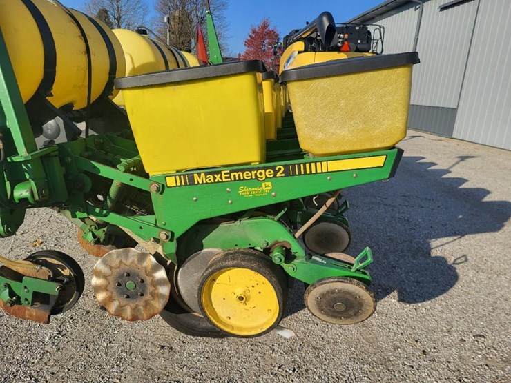 john-deere-7200-image-29