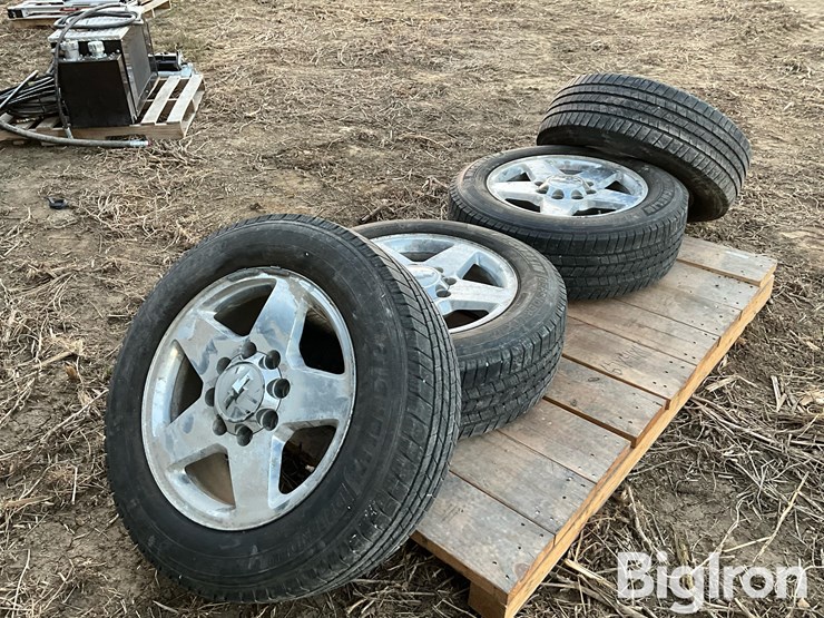 chevrolet-2500hd-image-5