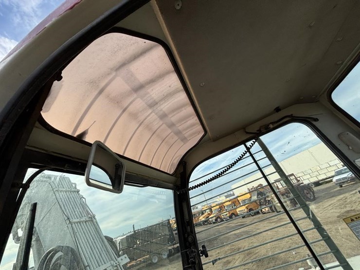 2012-takeuchi-tb180fr-image-41