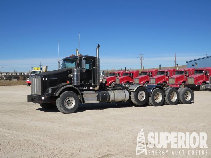 2012-kenworth-t800-image-1