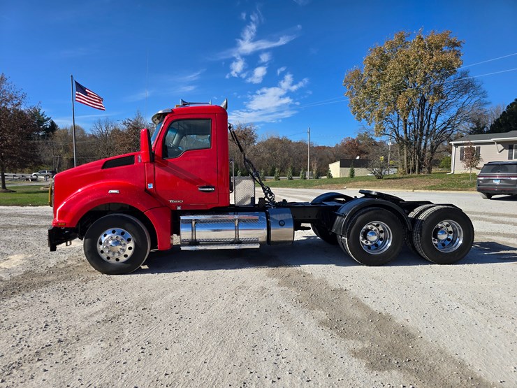 kenworth-t880-image-9