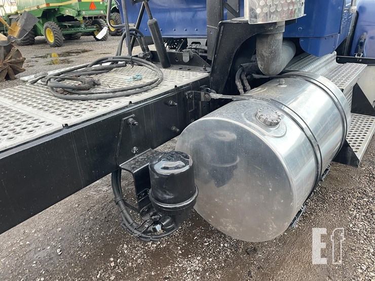 2004-kenworth-t800-image-14